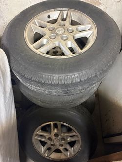 Jeep Alloy Wheels with Tires Set