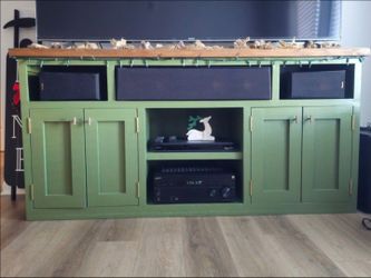 TV stand - Solid Wood (TV STAND ONLY)