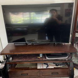 Samsung Smart TV and Stand 55”