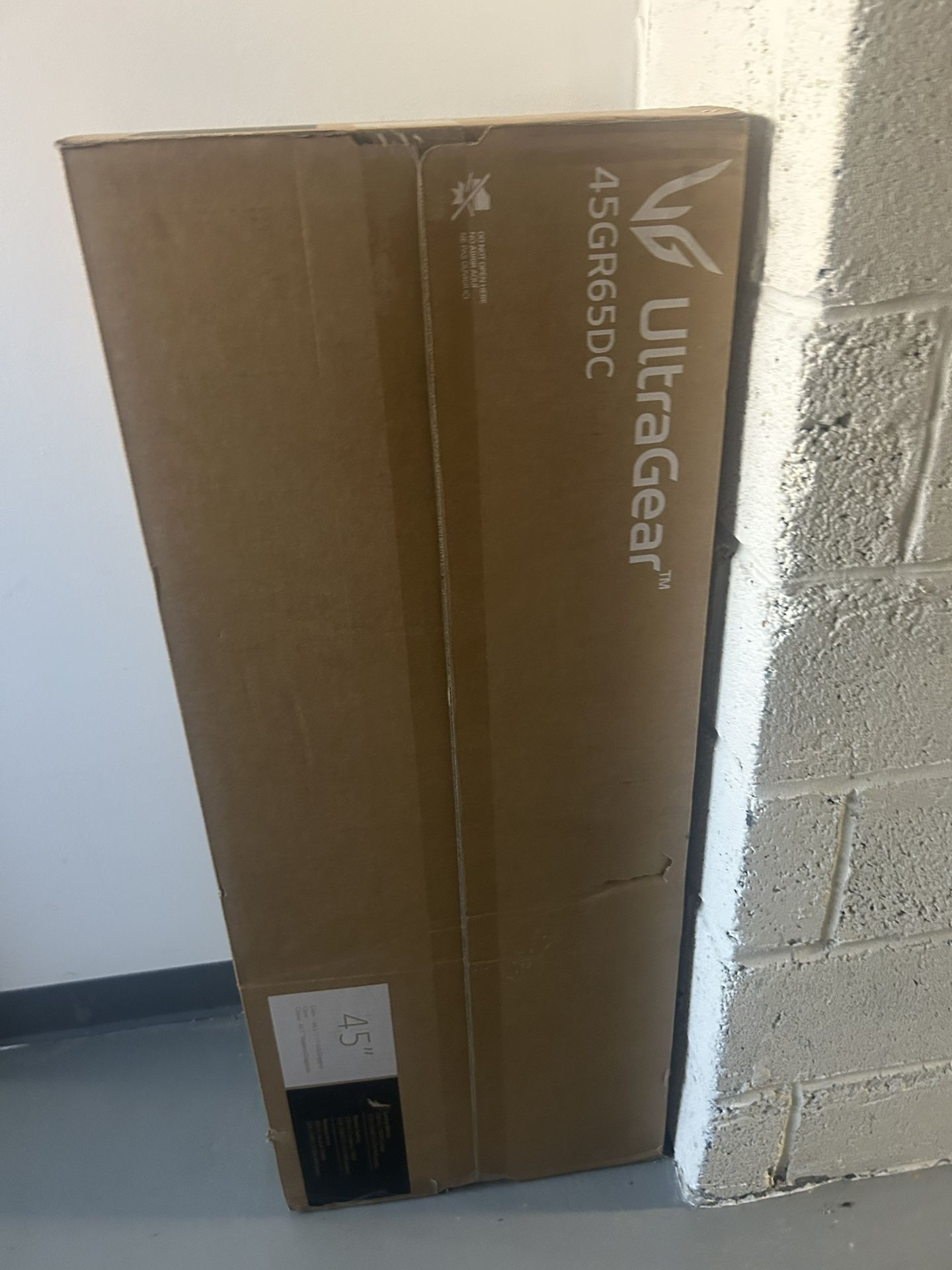 LG 45GR65DC-B 45-inch Ultragear Curved Gaming Monitor