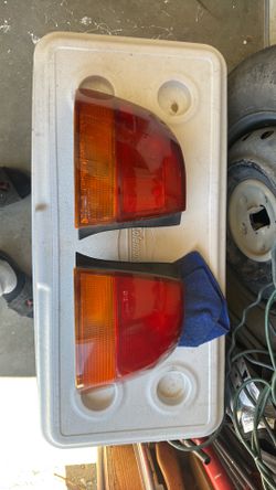1996 to 2000 Honda civic oem taillights