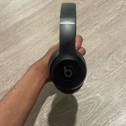 Beats Solo 4s