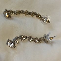 jewelry; earrings, chains, charms