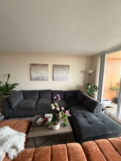 Sectional couch