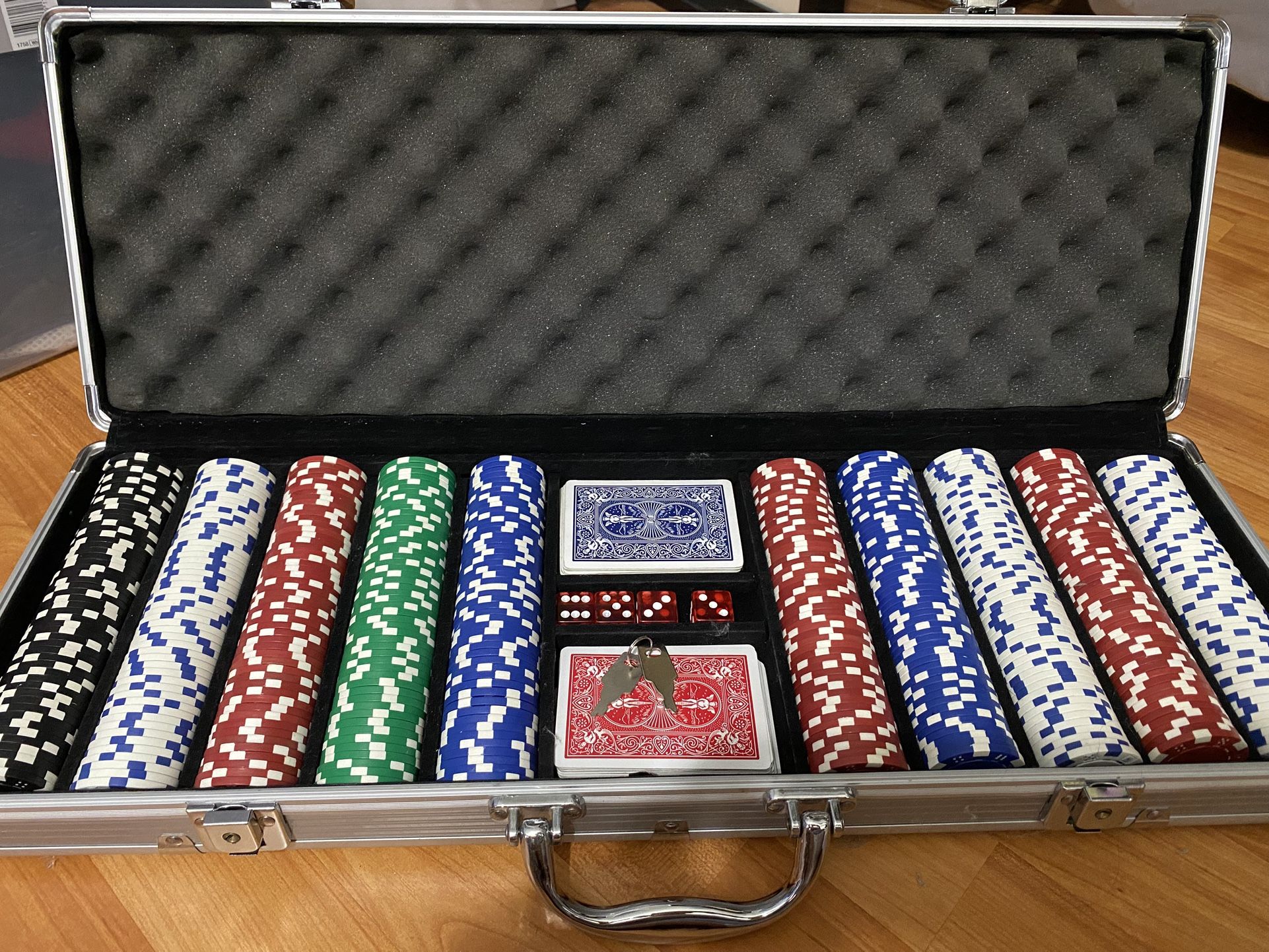 Poker card game set