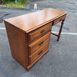 Vintage Young-Hinkle Village Square Desk with 4 Drawers and Brass Handles