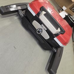 CuisineArt Propane Grill W/Grill Set