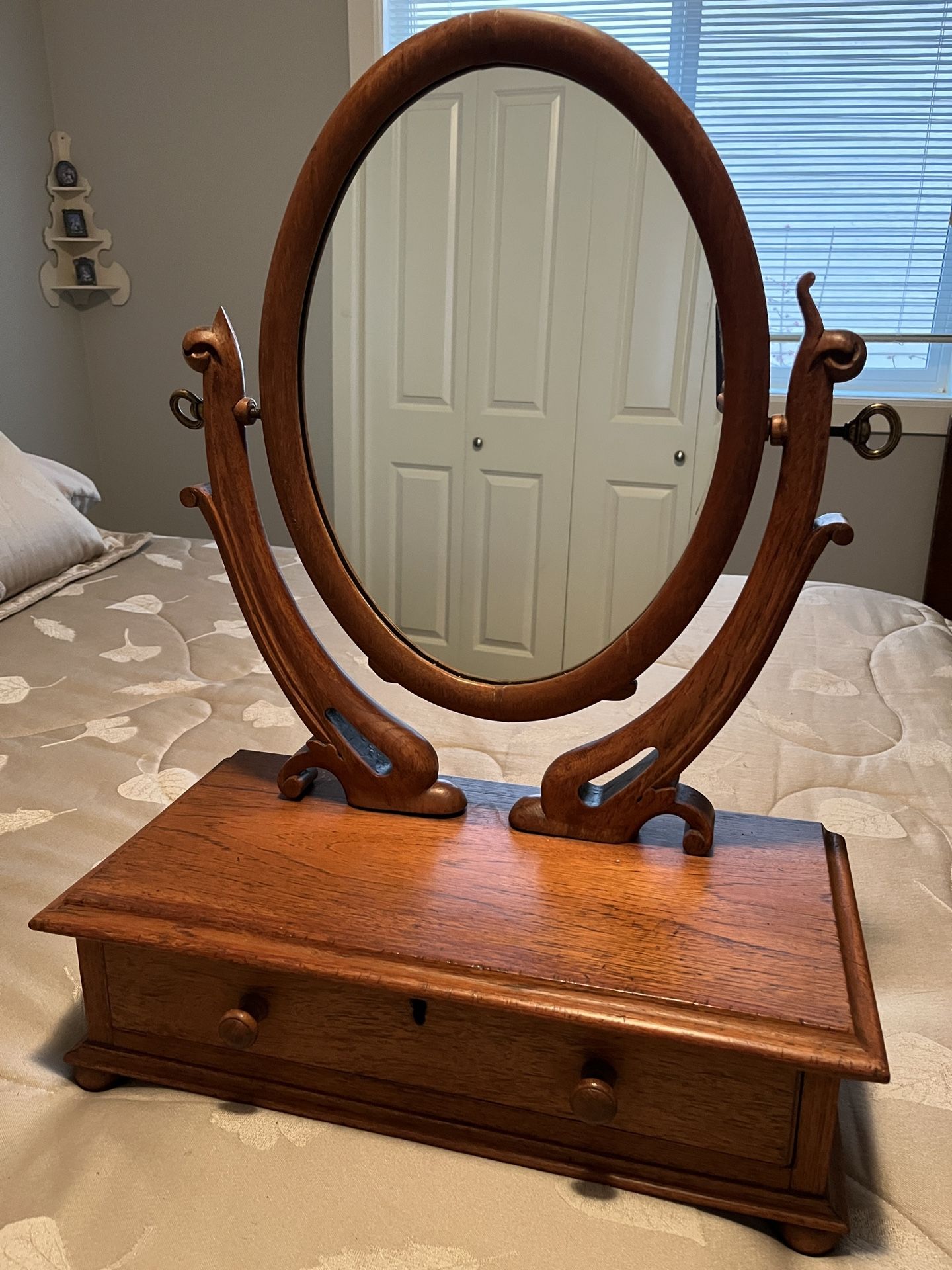 Antique Ladies Vanity Mirror