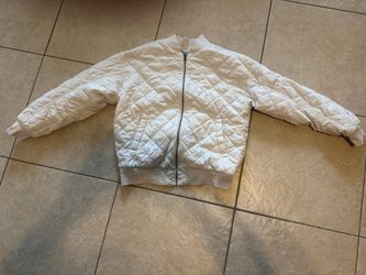 SLIGHTLY USED LADIES NIKE  REVERSIBLE JACKET SIZE SMALL (CLEAN  SMOKE/PET FREE) NO STAINS