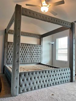 😍 Brand New Grey Upholstered Tufted Canopy Platform King & Queen Size Bed Frame with Bluetooth Speakers, USB & Type-C Charging Ports • Opt Mattress |