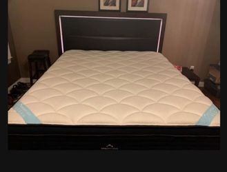 QUEEN MATTRESS IKEA
