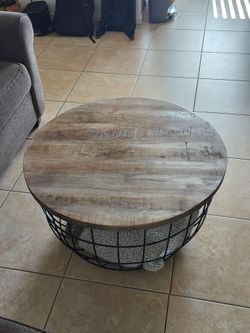 Round coffee table