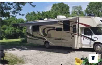 2020 Coachmen Leprechaun