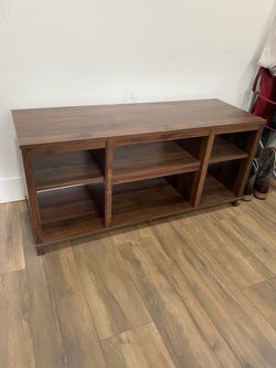 Entertainment table