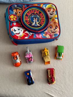 PAW Patrol Lunch Bag with 6 Mini Toy Vehicles