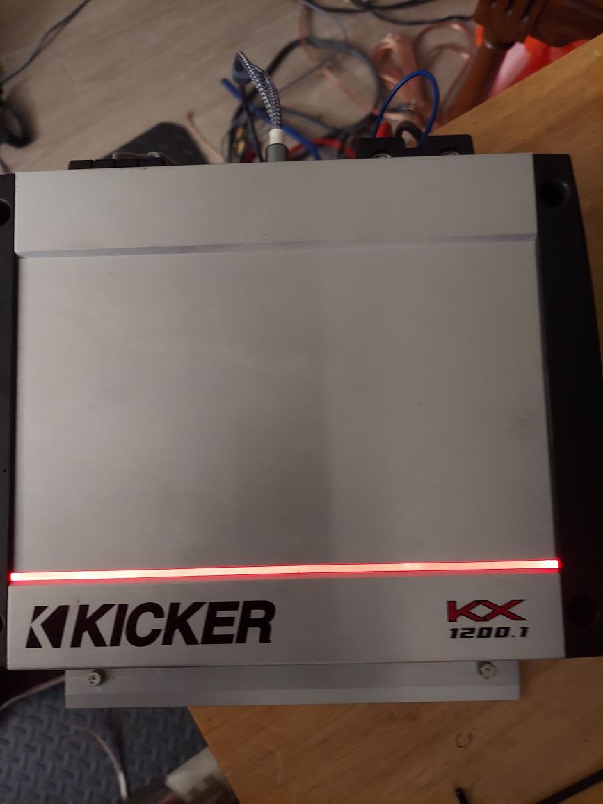Kicker KX1200.1D monoblock Class D amplifier - outstanding amp!