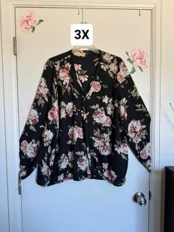 New women's top size 3X