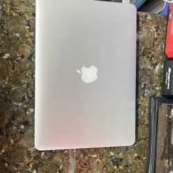 Mac A1502 Turns On But Locked Cracked Screen 