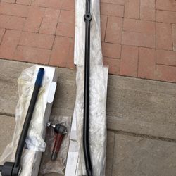 Duralast Center Link DS807, Duralast Tie Rod End DS806 and Duralast Tie Rod End ES413R