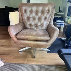 Faux Suede Accent Chair, barely used!