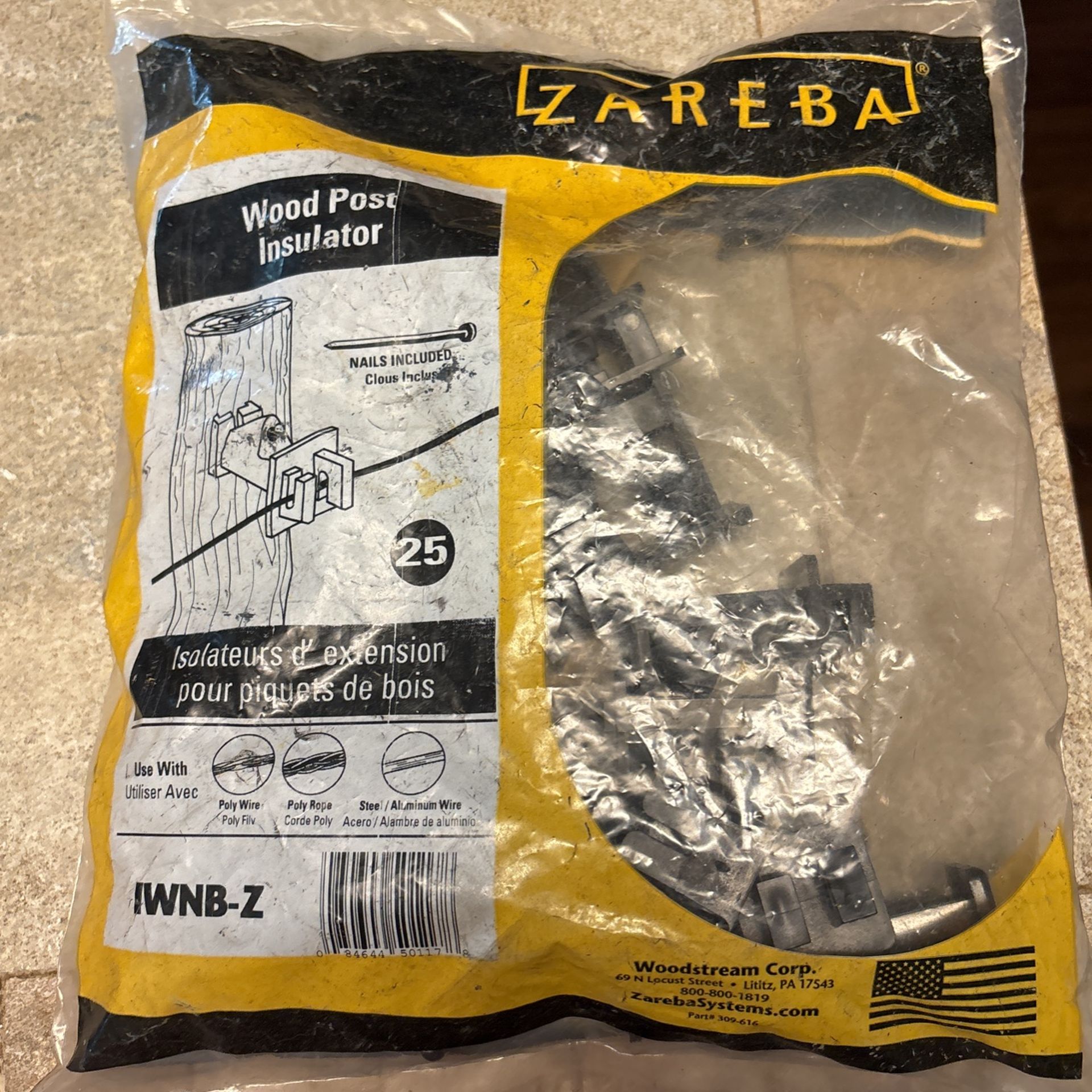 Zareba Wood Post Insulators W/nails Incl. 4 Bags of 25 Each (100)