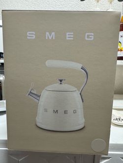 SMEG Stainless-Steel Whistling Tea Kettle, 2.5-Qt