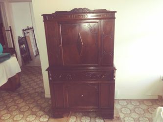 Wood cabinet