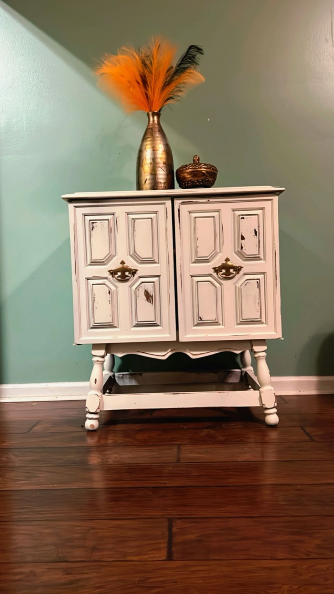 Dresser Cabinet