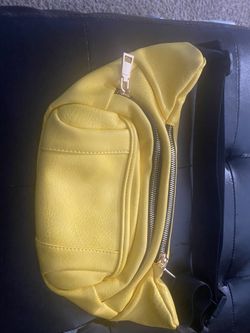 $25 Woman’s Fanny pack