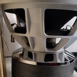 Ch 15 Inch Subwoofer Wolfram 5000 WATTS RMS *NEW , Never Been Used Or Mounted