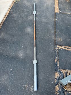 Olympic weight bar 7ft 45lbs