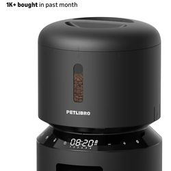 Automatic pet feeder