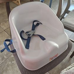 Busters seat for dinner