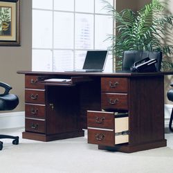 Sauder Heritage Hill Executive Desk