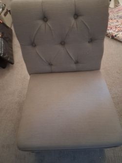 Cute tan chair!