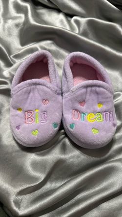 Slippers Size 5-6