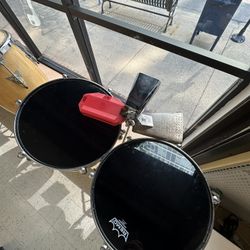 Ambassador Drum Set 