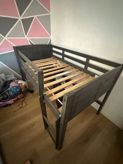 Free nightstand and air mattress