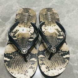 GBG Los Angeles Bejeweled Flat Guess Sandals Flip Flop Black Size 9