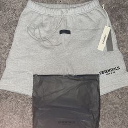 Dark Oatmeal Size Small Essentials Shorts New 