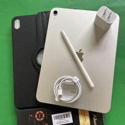 256gb Apple IPad 10th Generation (10.9” Liquid / 2022 model) with pen, keyboard, case & Accessories (warranty 2026) 