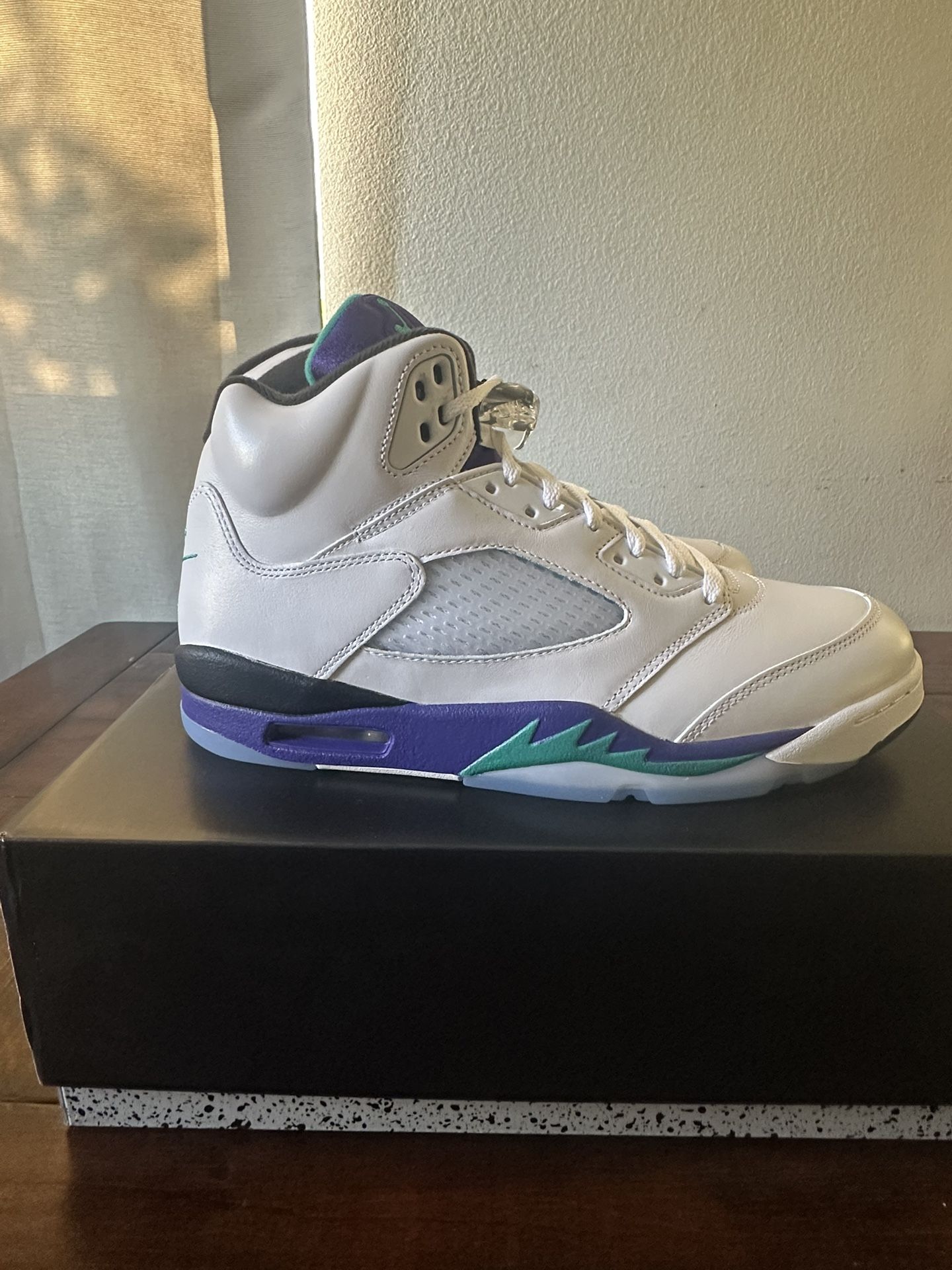 Air Jordan 5 Grape