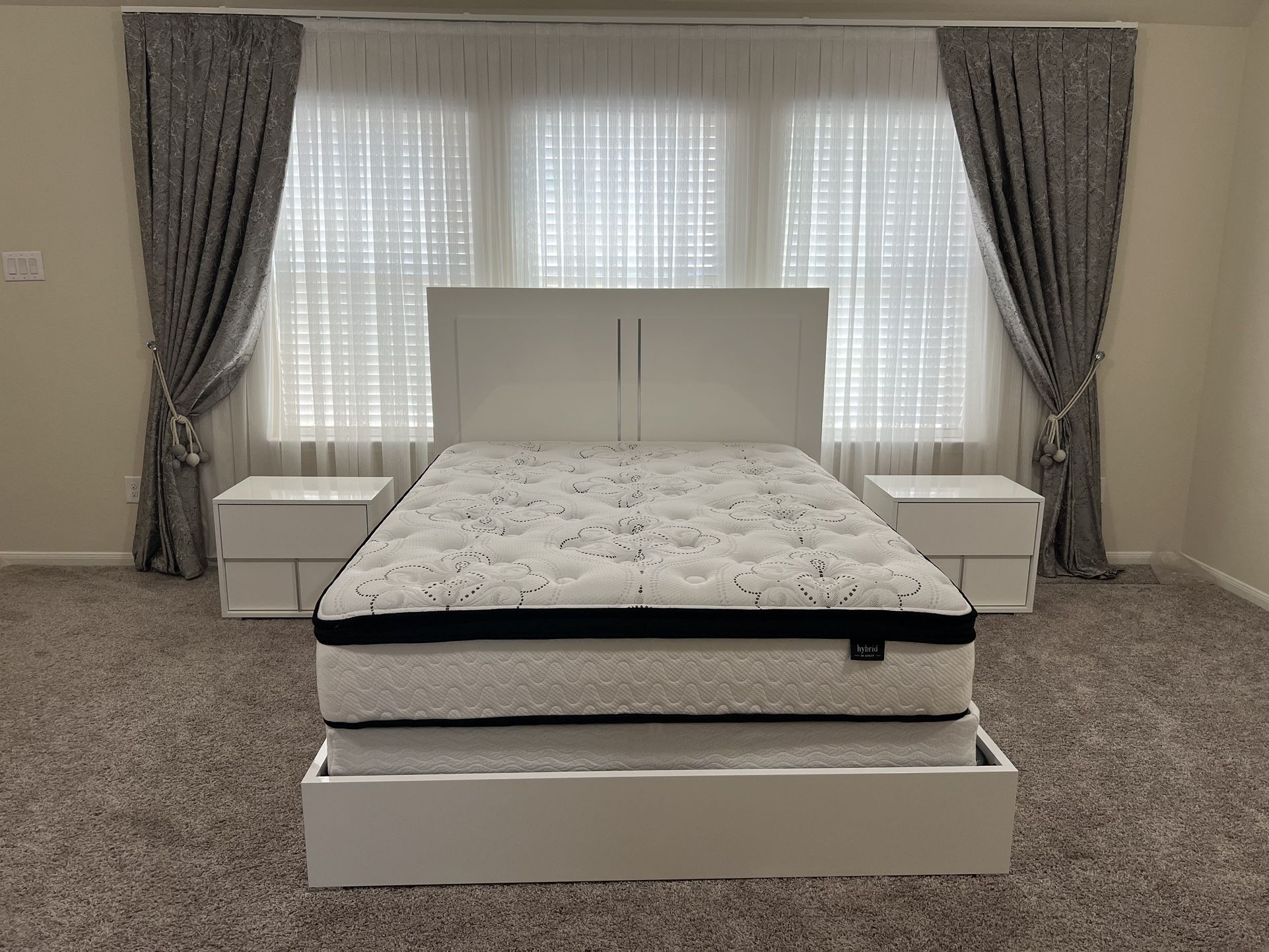 Queen Bedroom Set