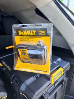 Dewalt battery charger