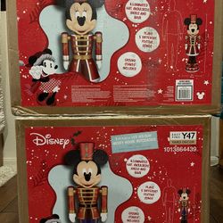 Mickey And Minnie Mouse Nutcrackers