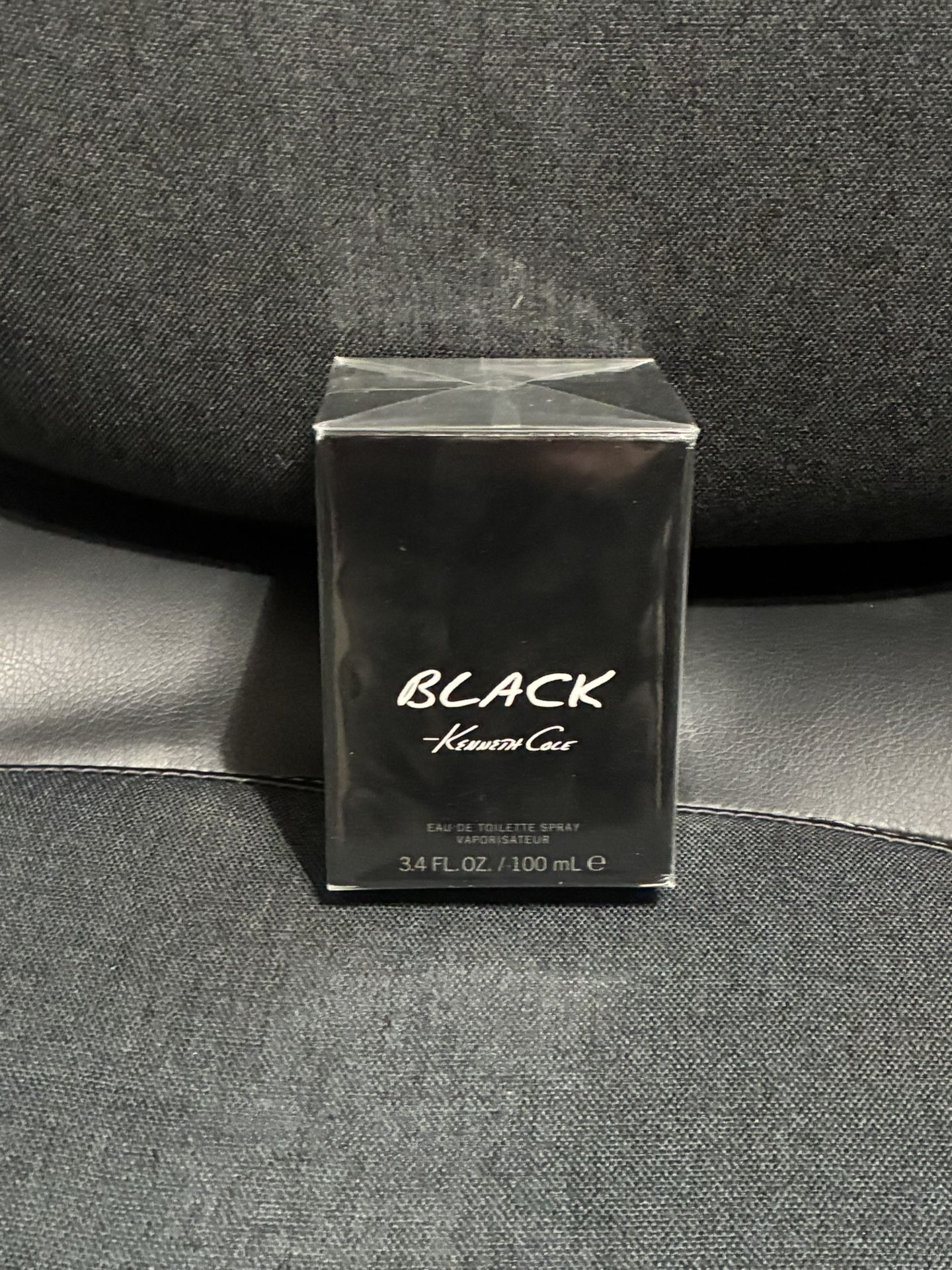 Kenneth Cole Black