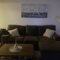 Sofá And Table Like New