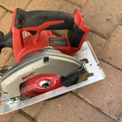 Milwaukee circular saw