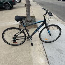 nfinity Boss Three 7 Speed 700c Men's Hybrid Bike Matte Black