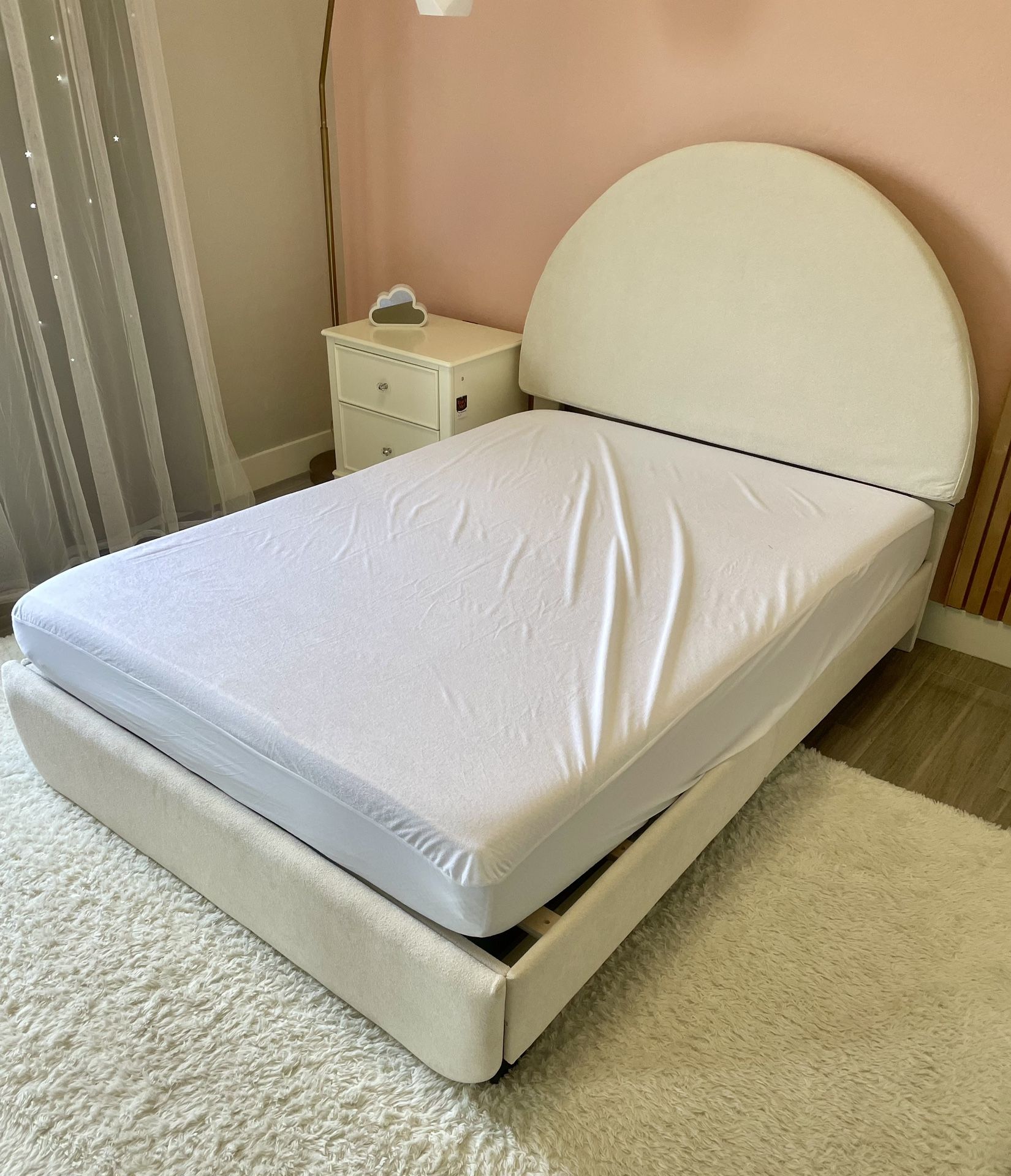 Full Size Bed Frame (no mattress)